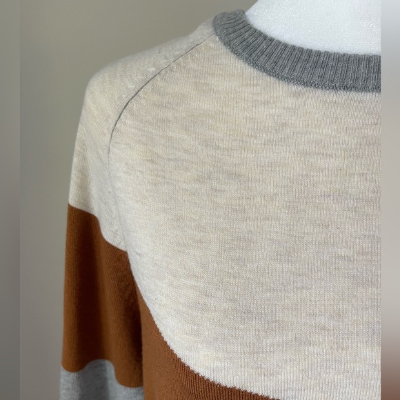 ROOLEE color block lightweight sweater - Size M - Picture 4 of 16